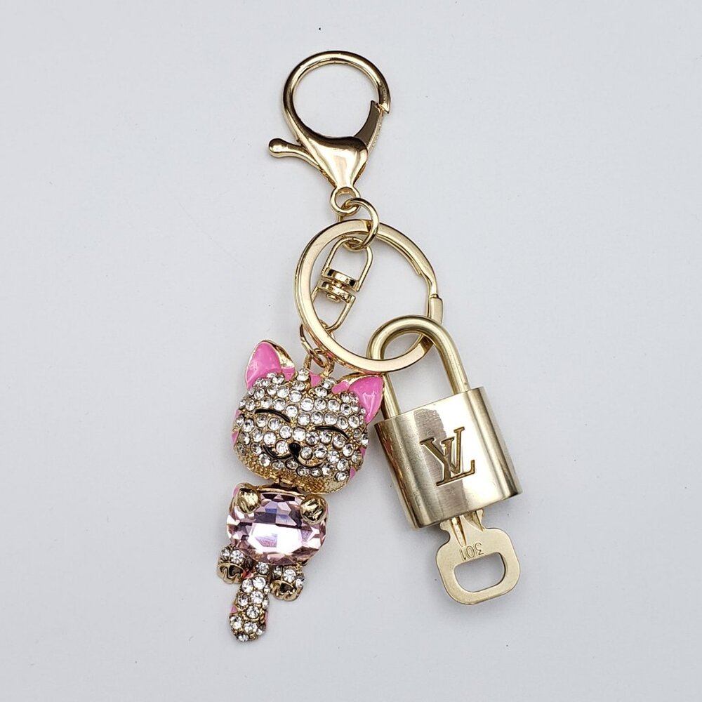 LV Gold Padlock Authentic 🔑 Luxury Bag Charm w/ Unbranded Cat Keychain